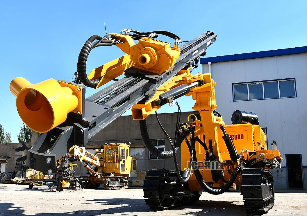 How does  DTH drilling rig work