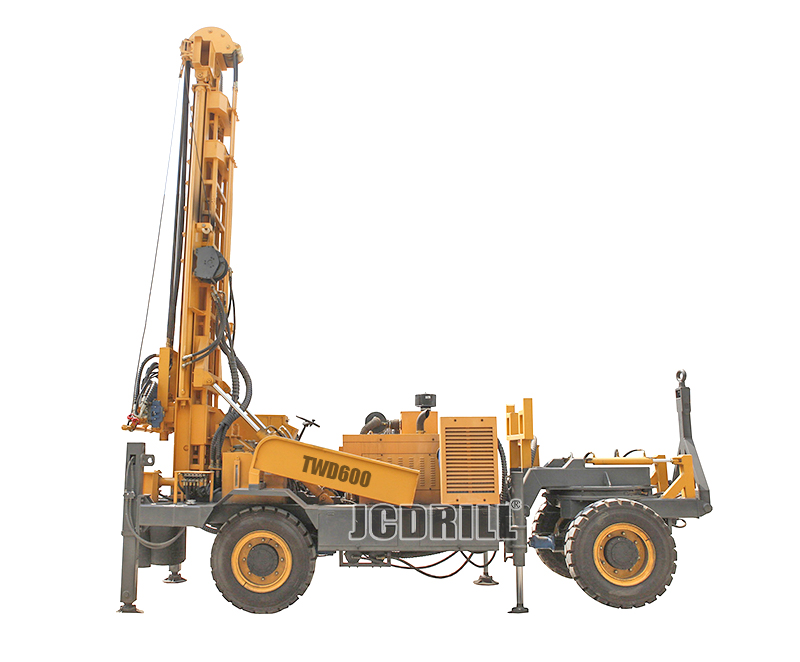 TWD600 水井钻孔用拖车式液压钻机